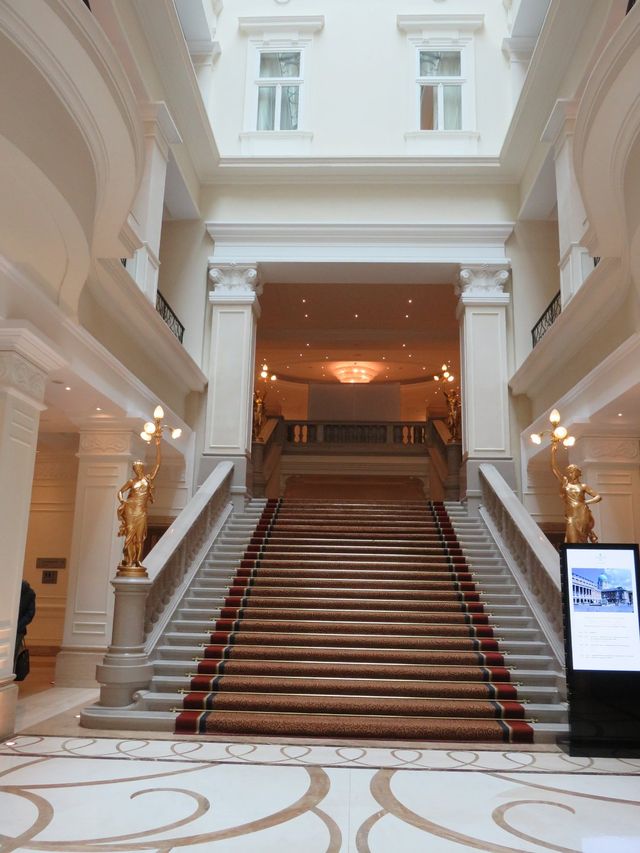 科林西亞酒店，布達佩斯的華麗寧靜