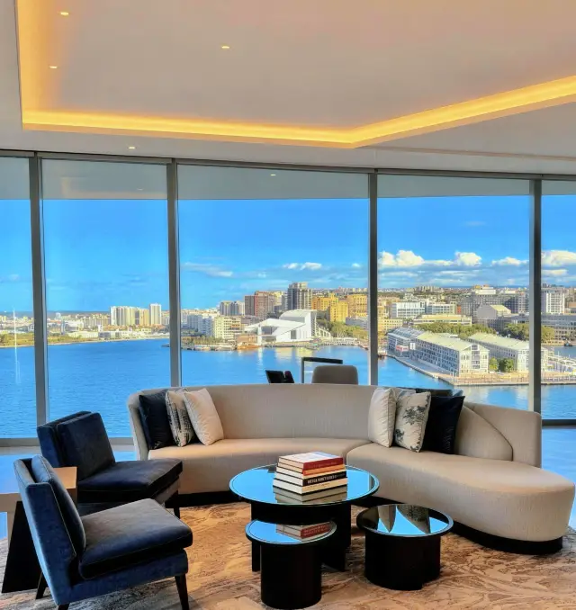 Sydney Landmark Luxury Hotel