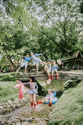 Not going home after playing in Wenzhou!! The ultimate spot for kids to play in the water!