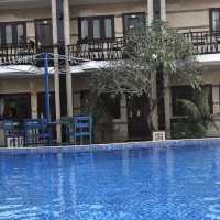 beautiful resort with a nice pool