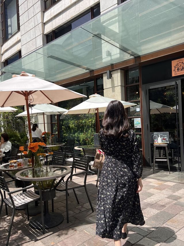 東京【赤坂見附】とてもかわいい🌼お花屋さんのカフェ