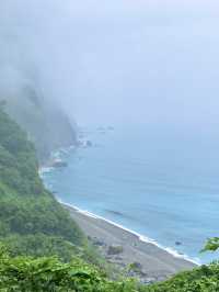 가파른 절벽과 에메랄드빛 바다가 이룬 절경 ‘청수단애(清水斷崖)’