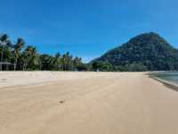 หาดคอเขา อ่าวขนอม ทะเลฝั่งอ่าวไทย 🏝