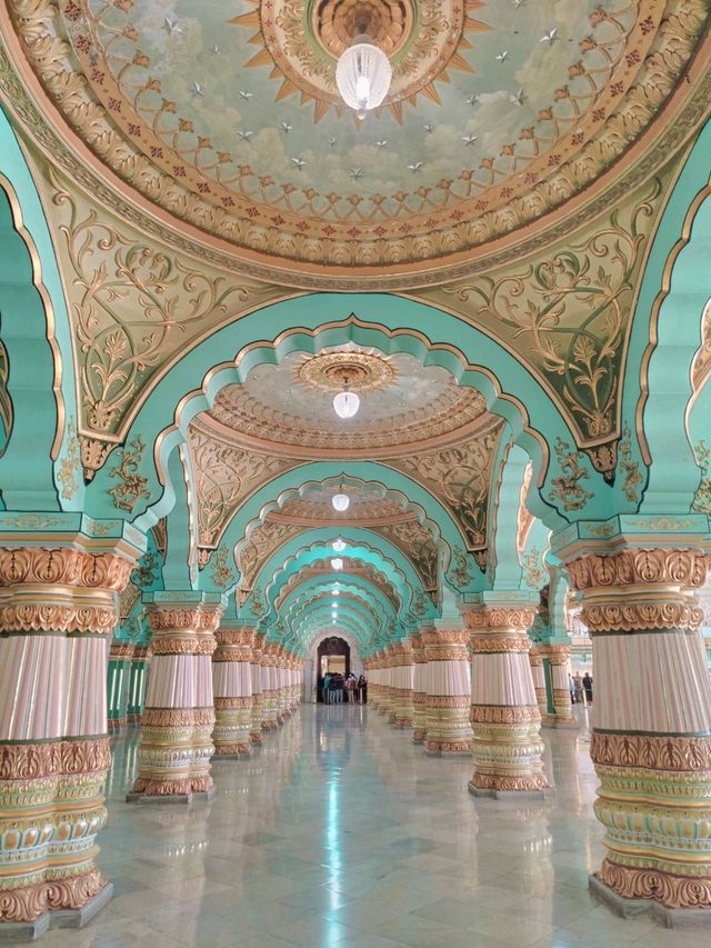   A royal palace in the heart of Mysuru 👑