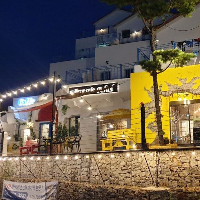여기는 그리스아닌가요? 인천 선재도에 위치한 유럽풍 숙소 리틀미코노스
