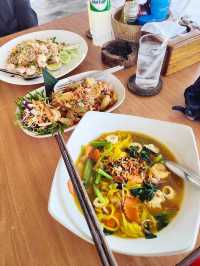 ร้านอาหารปิ่นโต เกาะลันตา จังหวัดกระบี่