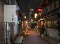 名古屋・栄。名古屋の美味しい定食ととろろの組み合わせ『肉料理・点心 泰山』