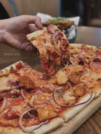 人氣超巨型薄餅店🍕