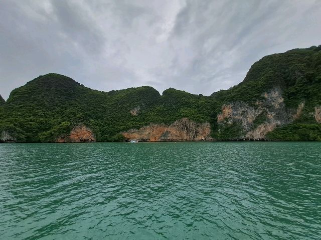 😎 Exploring James Bond Island