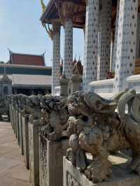 Scenic Boat Ride to Wat Arun Temple