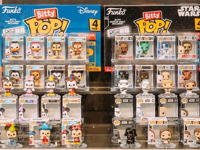 《Disney 100: Travel Together with Plaza Hollywood》