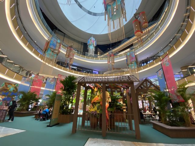 Hari Raya vibes at mid valley mall 