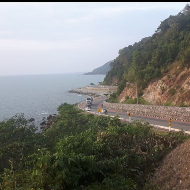 จุดชมวิวเนินนางพญา วิวสวย น้ำใส 🏞️🌅