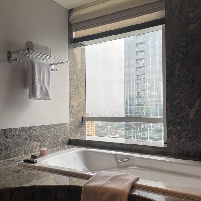 Deluxe Room Ritz Carlton Pacific Place