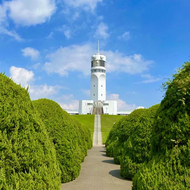 💡요코하마항을 밝혀주는 새하얀 요코하마항 심볼 타워를 방문해보세요! ✨
