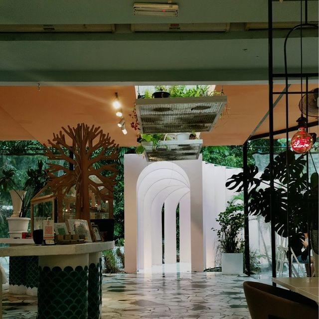 Ruma Puteh cafe