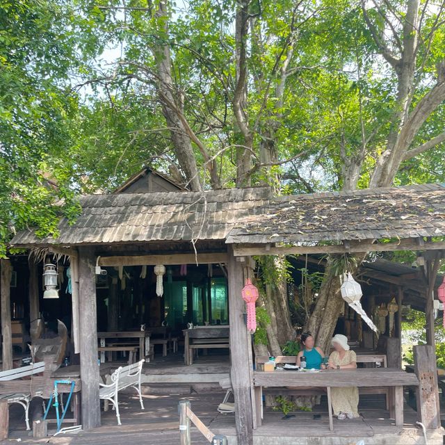 ชี้เป้าถ่ายรูป ฮีลใจ ถ้าไปลพบุรีห้ามพลาด