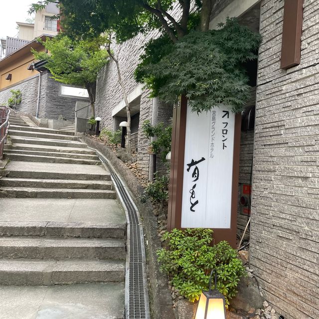 【世界遺産巡り】70年ぶりの大改修を終えた大鳥居を島内泊で堪能！