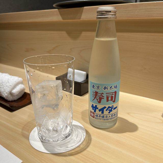 【大阪・心斎橋】優れた素材で握る極上の一貫「鮨 奏」