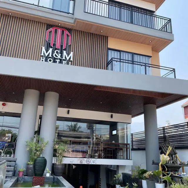 M&M hotel 