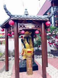 8 different Chinese Temples in One Locations