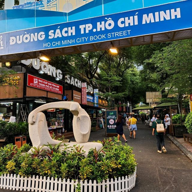 📚 Ho Chi Minh's Book Street 📚