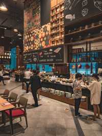 Amari Bangkok ที่พักสวยใจกลางแหล่งช้อปปิ้งกรุงเทพ
