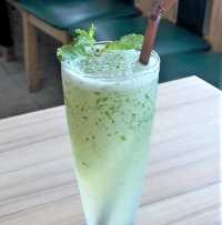 อาหารทะเลสดอร่อยร้านเก่าแก่ของสมุทรปราการ