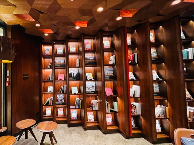 Starbucks Reserve สาขาใหญ่ที่สุดในเอเชีย