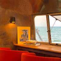 She sails cafe & beach club