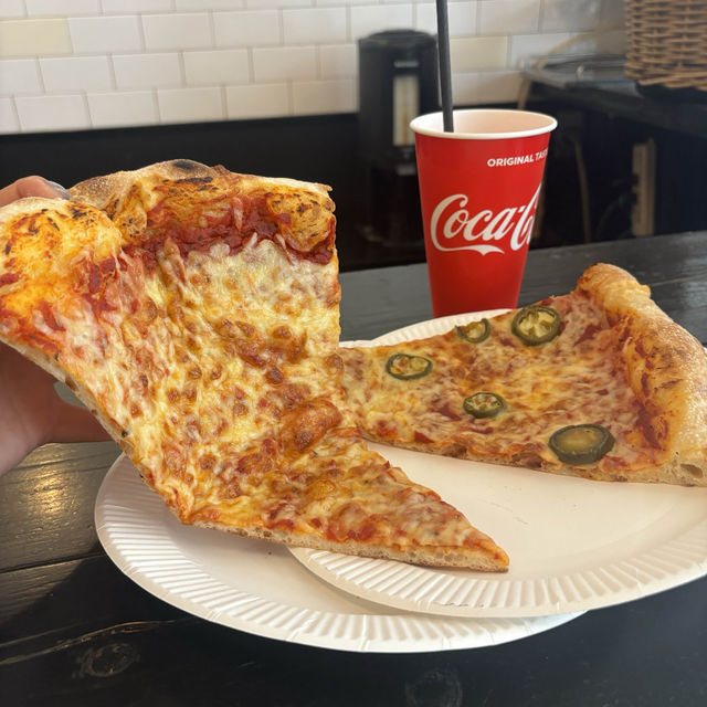 【カフェ巡り】東京 渋谷 PIZZA SLICE カジュアルな雰囲気で味わうNYスタイルピザ