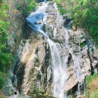 Ang Pak Nam Waterfall～壯觀美麗