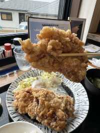 【福岡グルメ】この大きさに本当にびっくりしてしまう！海が見えるカフェにある唐揚げ！