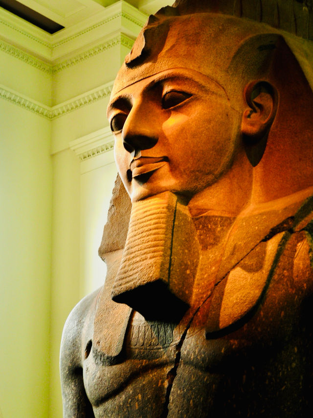 One of the world’s largest collections of Egyptian artifacts🏴󠁧󠁢󠁥󠁮󠁧󠁿