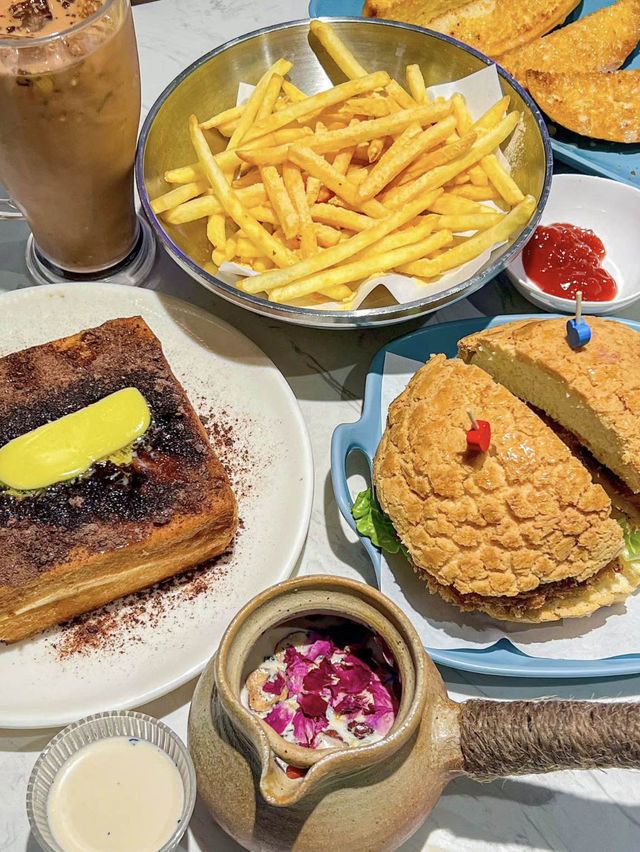 珠海一人食, 小榮大勝茶餐廳