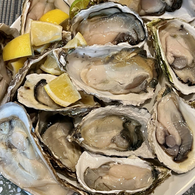 Oysters, seafood galore at Pasar Baru, Le Meridien PJ