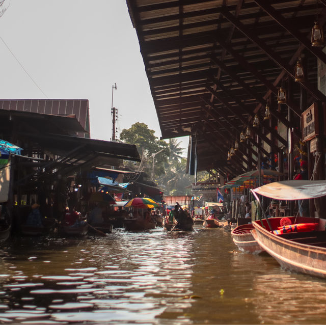 รีวิว ตลาดน้ำดำเนินสะดวก ล่องเรือชมตลาด