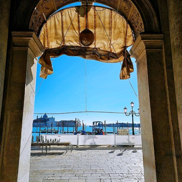 Unforgettable Venice: Must-See Sights and Culinary Delights