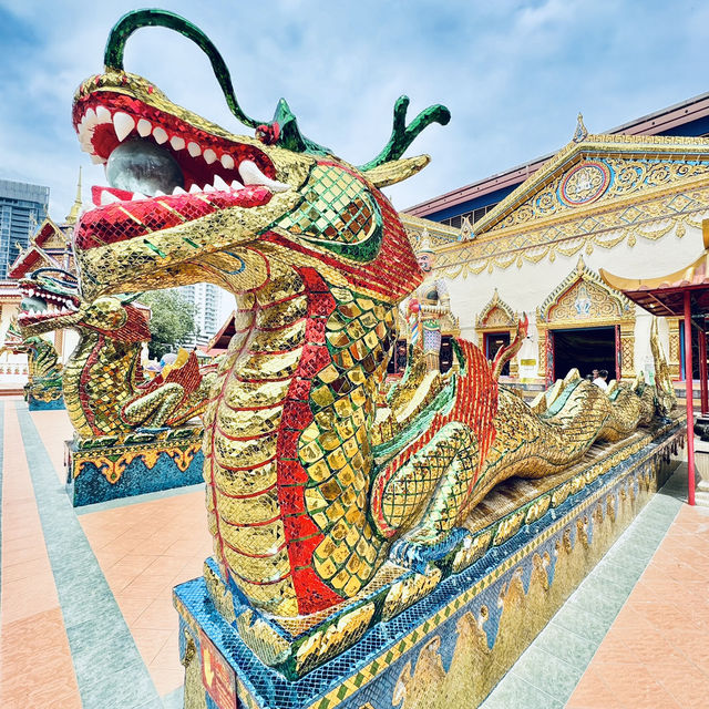 Must visit in Penang Reclining Buddha