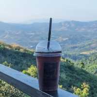 Take Hill Coffee คาเฟ่บนถนนลอยฟ้า