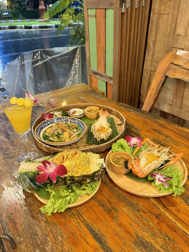 【タイ(アユタヤ)】有名なカワエビを食べるならここ！遺跡を眺められるおしゃれカフェレストラン