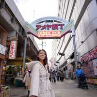 เดินเที่ยวหาของกินที่ ตลาด Ameyoko อุเอะโนะ
