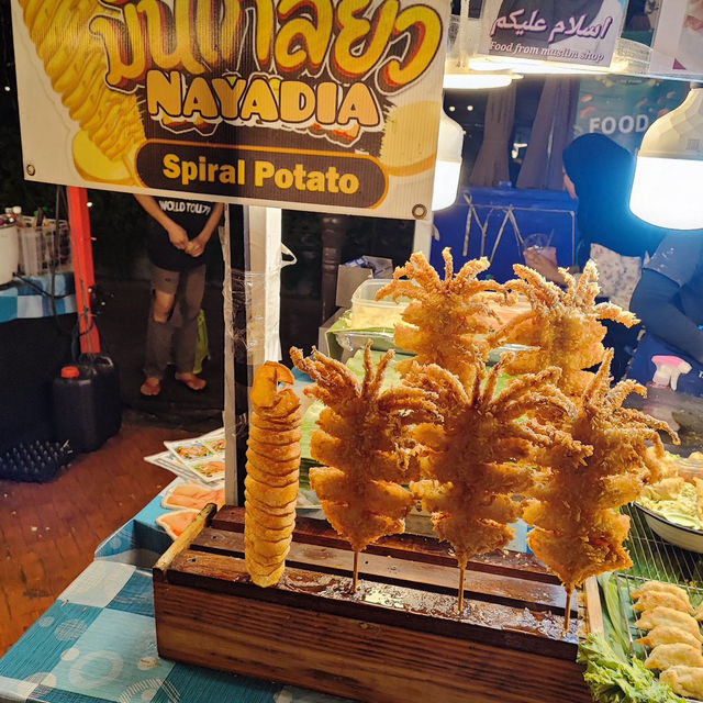 曼谷越夜越精彩的Asiatique碼頭夜市