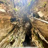🤩 บันไดหลากสีที่ Batu Caves