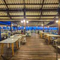 เที่ยวบางแสน ทานอาหารร้านในตำนาน ริมทะเล