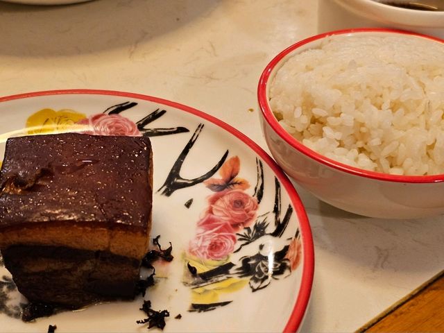 🇨🇳 중국 상하이 돼지고기 요리 맛집