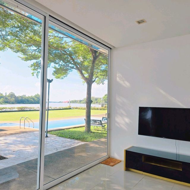 Am​ pool​ villa​