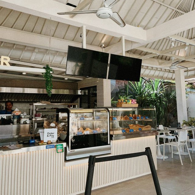BettyBake Bakery & Coffee