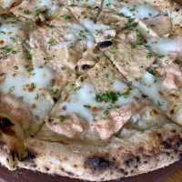 PIZZA 4P's พิซซ่าเตาถ่านโฮมเมด
