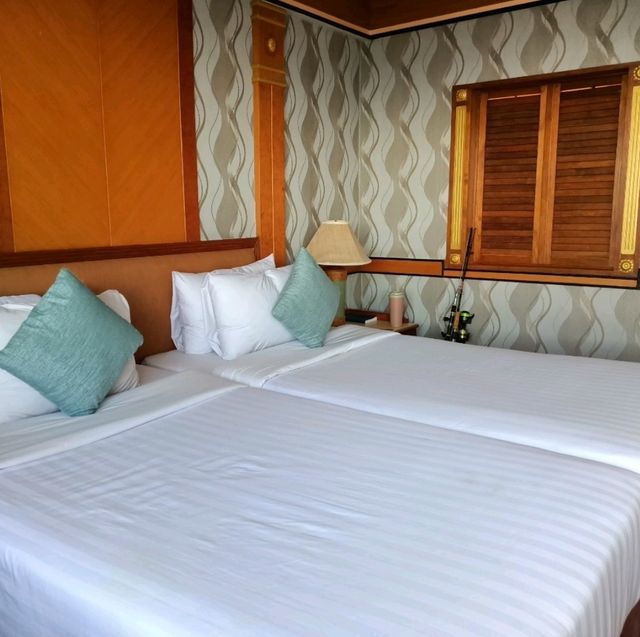 ASIA HOTEL PATTAYA โรงแรมสวยริมหาดพัทยา